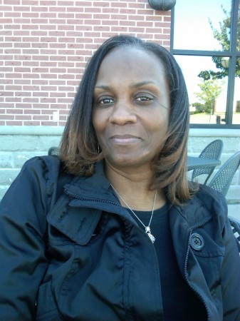 Emma Sneed Photo 6