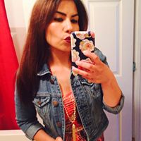 Julie Villalobos Photo 10