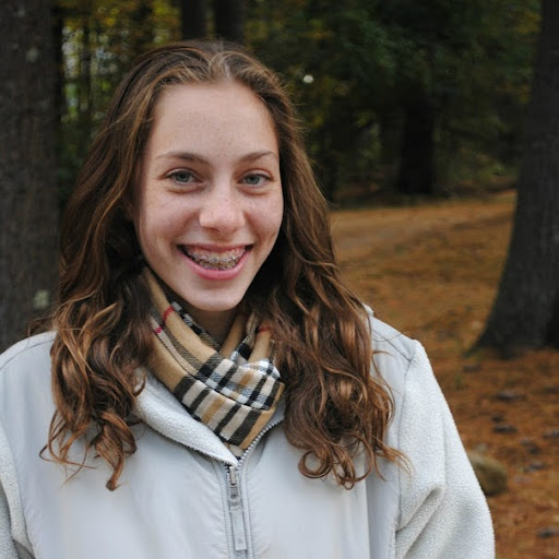 Julia Mccormack Photo 25