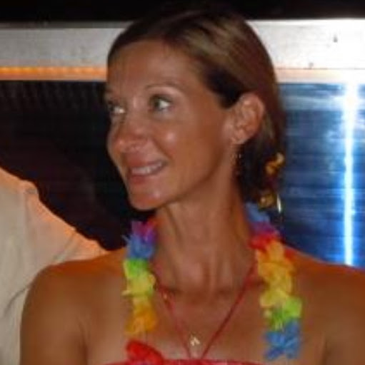 Lisa Cameron Photo 28
