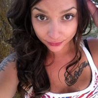 Chelsea Emerson Photo 8