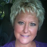 Mindy Martin Photo 38