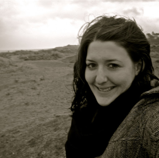 Emily Cherry Photo 28