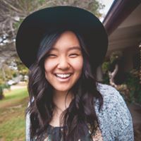 Janet Li Photo 18