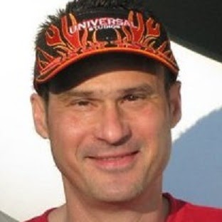 Gary Moss Photo 49