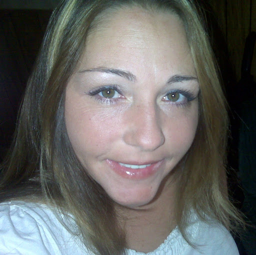 Angelique Howell Photo 2