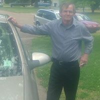 Dwight Howell Photo 23