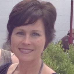 Melanie Weaver Photo 28
