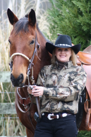 Holly Melton Photo 6