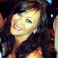 Clara Gray Photo 10