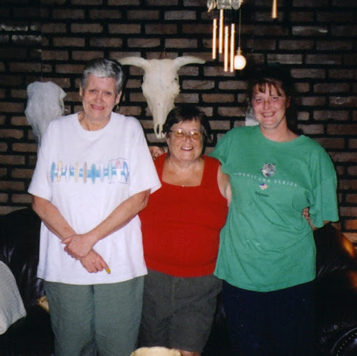 Marilyn Clements Photo 27