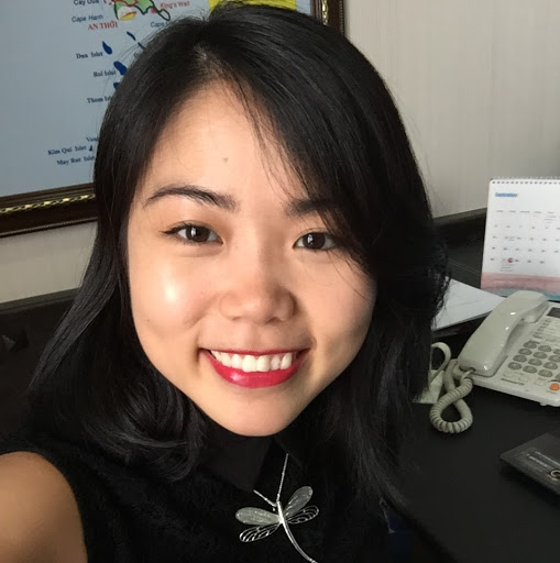 Anna Dinh Photo 9