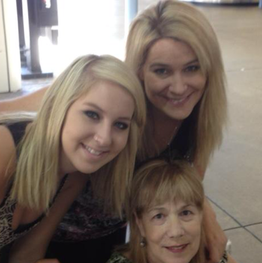 Lisa Beverly Photo 14