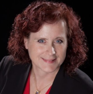 Lori Bradshaw Photo 43