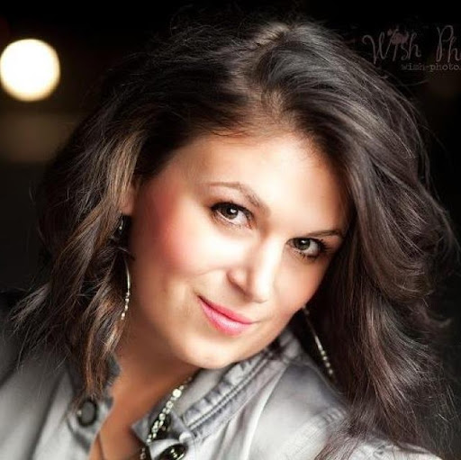 Tabitha Hogan Photo 23
