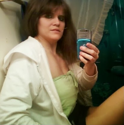 Michelle Helton Photo 32