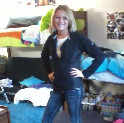 Nicole Cottrell Photo 5