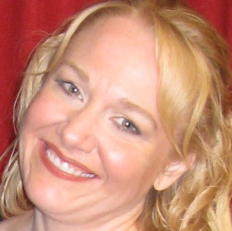 Jennifer Buchanan Photo 29