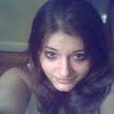 Emma Pitts Photo 8