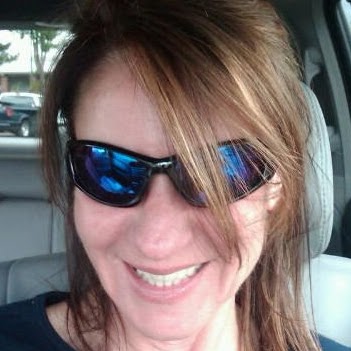 Maggie Robbins Photo 4
