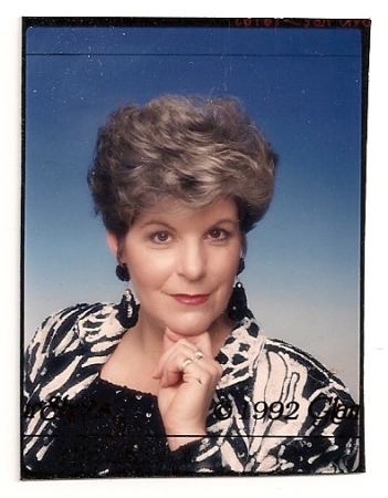Nancy Donahue Photo 13