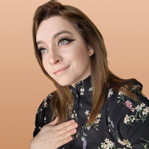 Amanda Corbin Photo 17