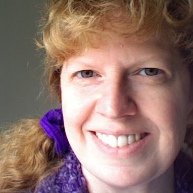 Elizabeth Saunders Photo 26