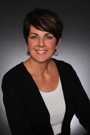 Stacey Henderson Photo 33