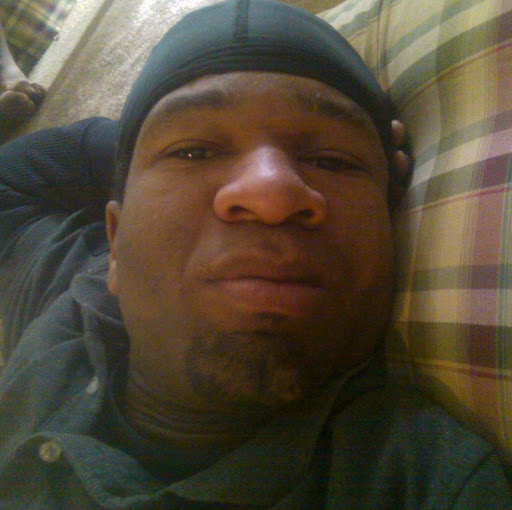 Emmanuel Robinson Photo 35
