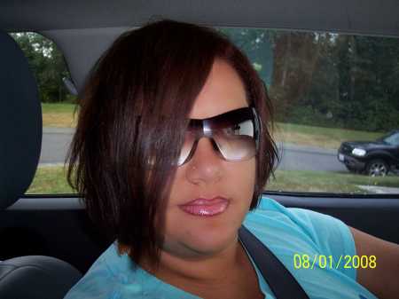 Michele Hughes Photo 23