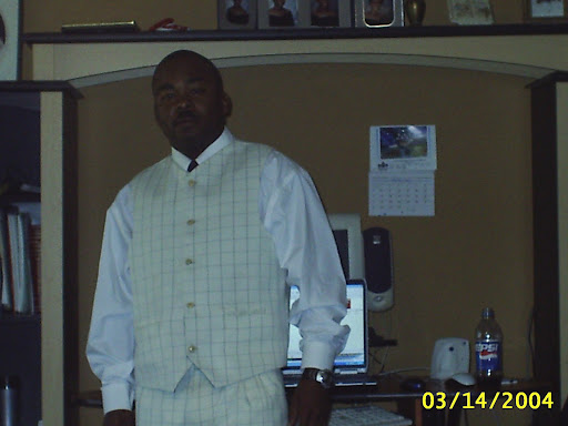 Michael Alcorn Photo 34