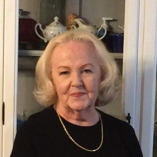 Pamela Knapp Photo 21