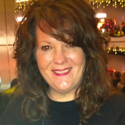 Julie Dunlap Photo 9