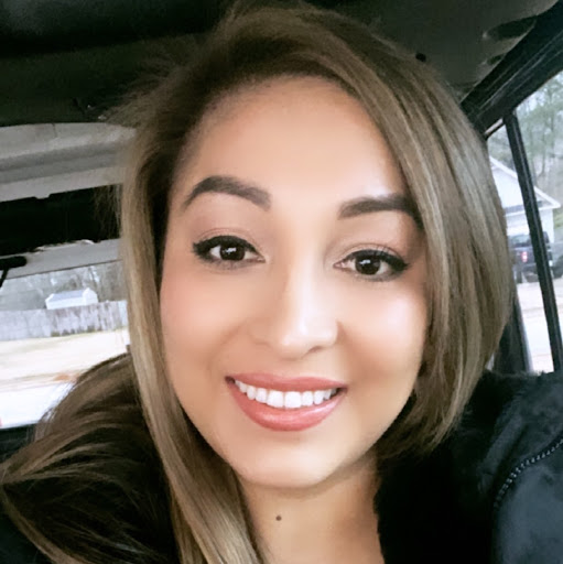 Mayra Flores Photo 27