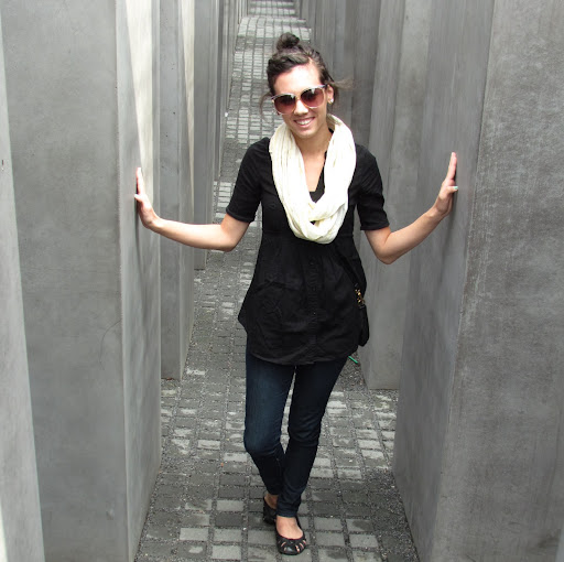 Jennifer Simmons Photo 37