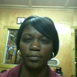 Geraldine Moye Photo 7