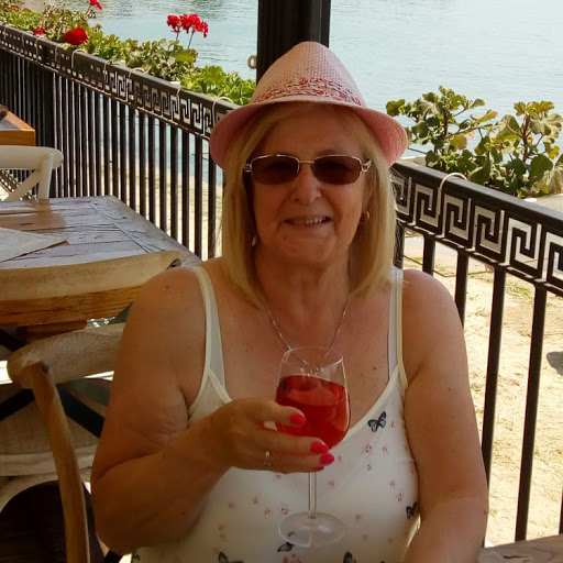 Brenda Read Photo 27