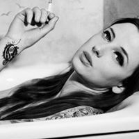 Sasha Singleton Photo 15