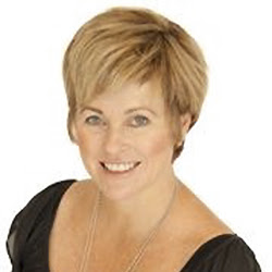 Lisa Buckley Photo 5