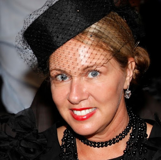 Debbie Ladd Photo 28
