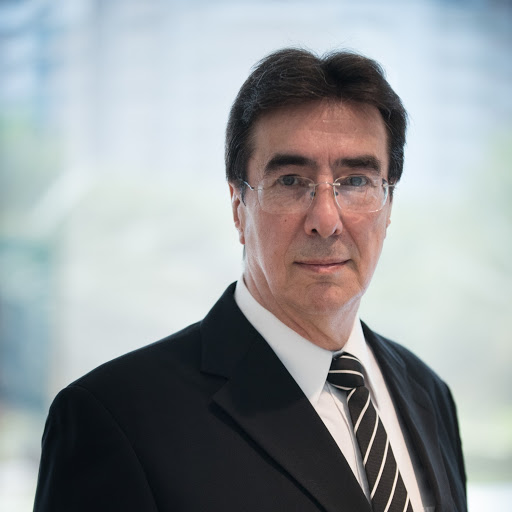 Alberto Salinas Photo 13