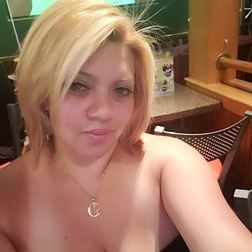 Elizabeth Sauceda Photo 14