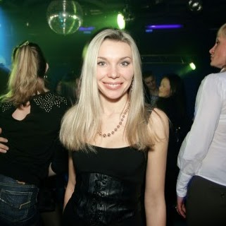Stacie Flynn Photo 24