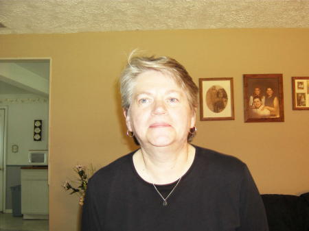 Claudia Miller Photo 6