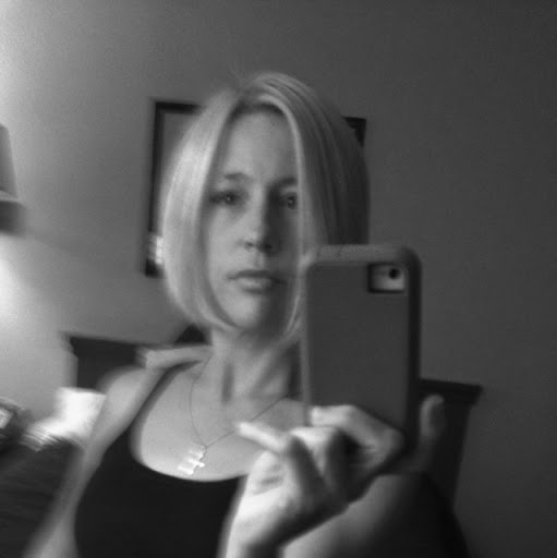 Jennifer Jacques Photo 35