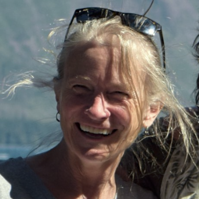 Sharon Sinclair Photo 33