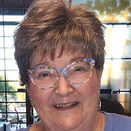 Linda Hoffman Photo 25