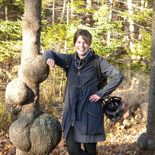 Laura Roy Photo 30