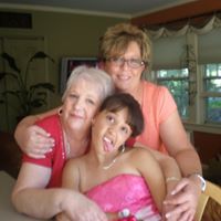 Debbie Dillon Photo 26