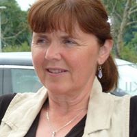 Anne Dunne Photo 29